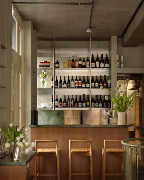 Stołeczne restauracje, które odwiedzamy w wakacje. 5 nowych adresów na gastronomicznej mapie Warszawy