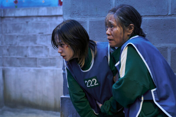 Kim jest Gracz 222: Jo Yu-ri jako Jun-hee, Kang Ae-sim jako Geum-ja w Squid Game
