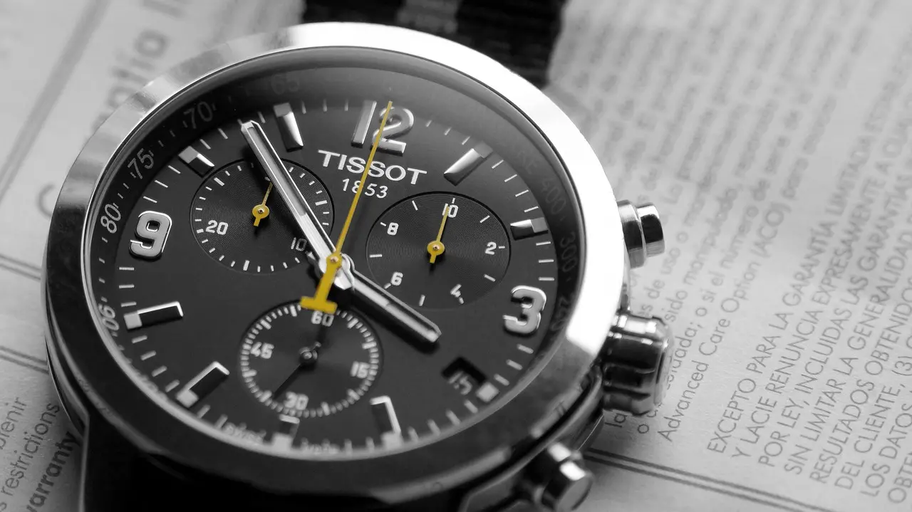 Zegarki Tissot PRX – odkryj fenomen powrotu stylu retro