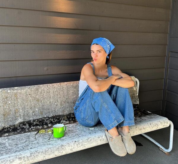 Klapki Birkenstock na lato 2025. Ten kultowy model uwielbia Kendall Jenner