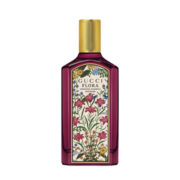 Zbliżenie na fuksjowy flakon perfum Gucci Flora Gorgeous Gardenia Eau de Parfum Intense o pojemności 100 ml, z charakterystyczną złotą nakrętką i etykietą przedstawiającą bogato ilustrowany kwiatowy wzór. Butelka o klasycznym, eleganckim kształcie podkreśla luksusowy charakter zapachu oraz nawiązuje do dziedzictwa włoskiego domu mody Gucci.