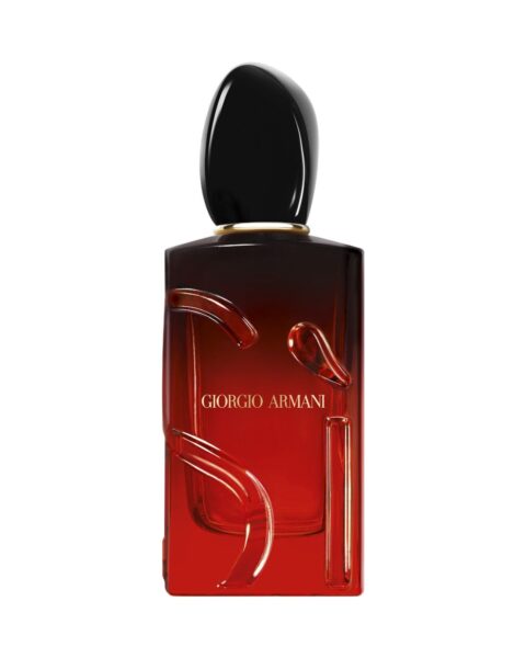 Woda perfumowana Armani Sì Passione Intense. Zdjęcie produktowe.