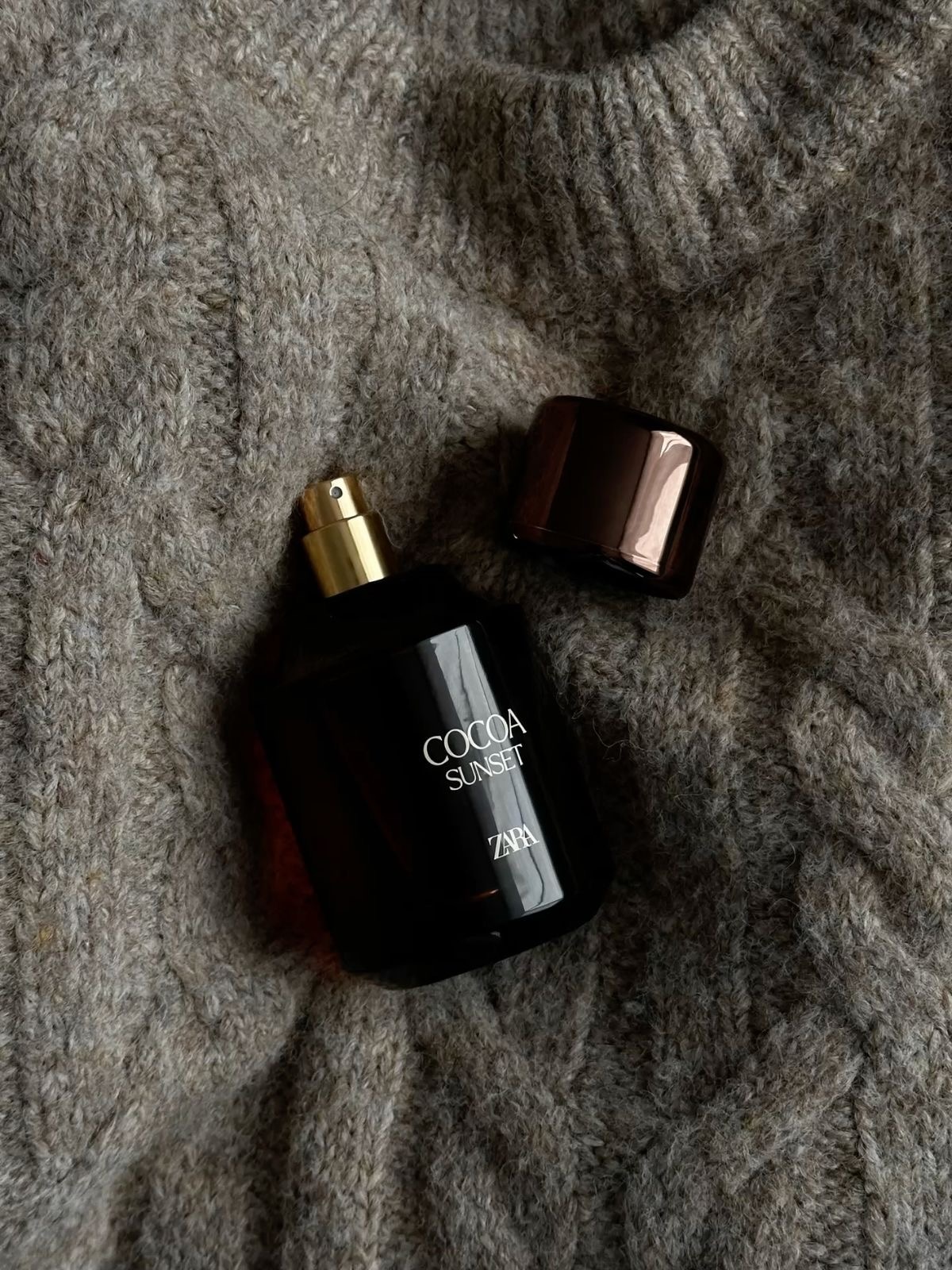 Perfumy z Zary do biura: 6 zapachów, które otulą moją jesień 2025