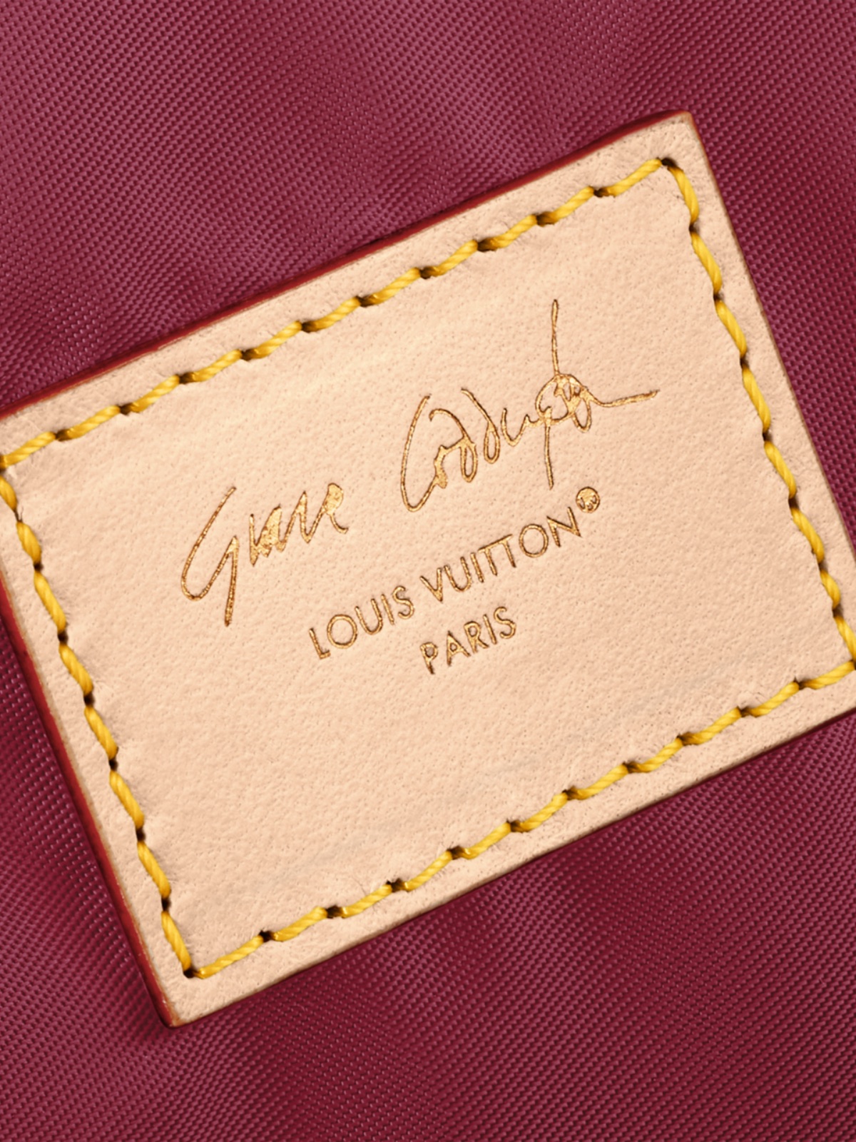 Louis Vuitton debiutuje z wyjątkową kolekcją. W rolach głównych stylistka gwiazd i koty