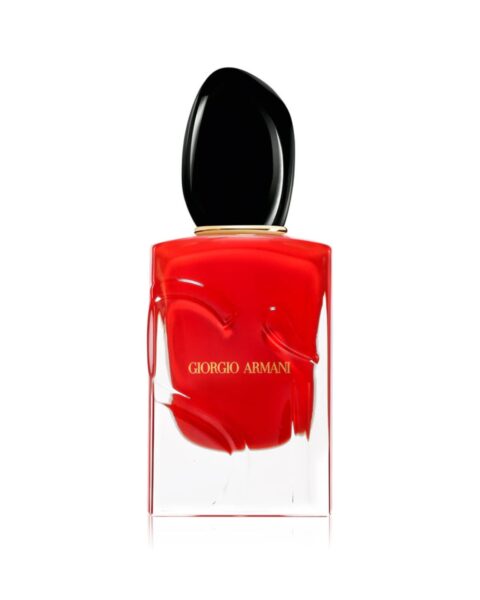 Owocowo-kwiatowe perfumy na jesień 2025 Armani Sì Passione. Zdjęcie produktowe.