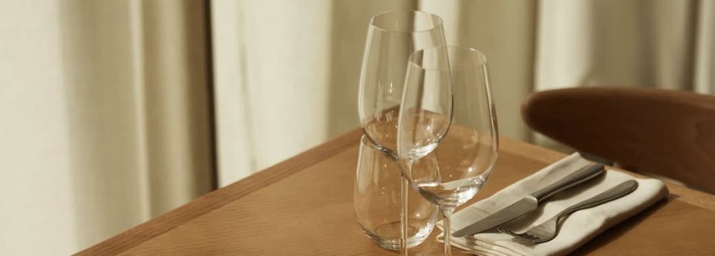 Nowe restauracje w Warszawie na jesień 2025: przewodnik po najciekawszych miejscach