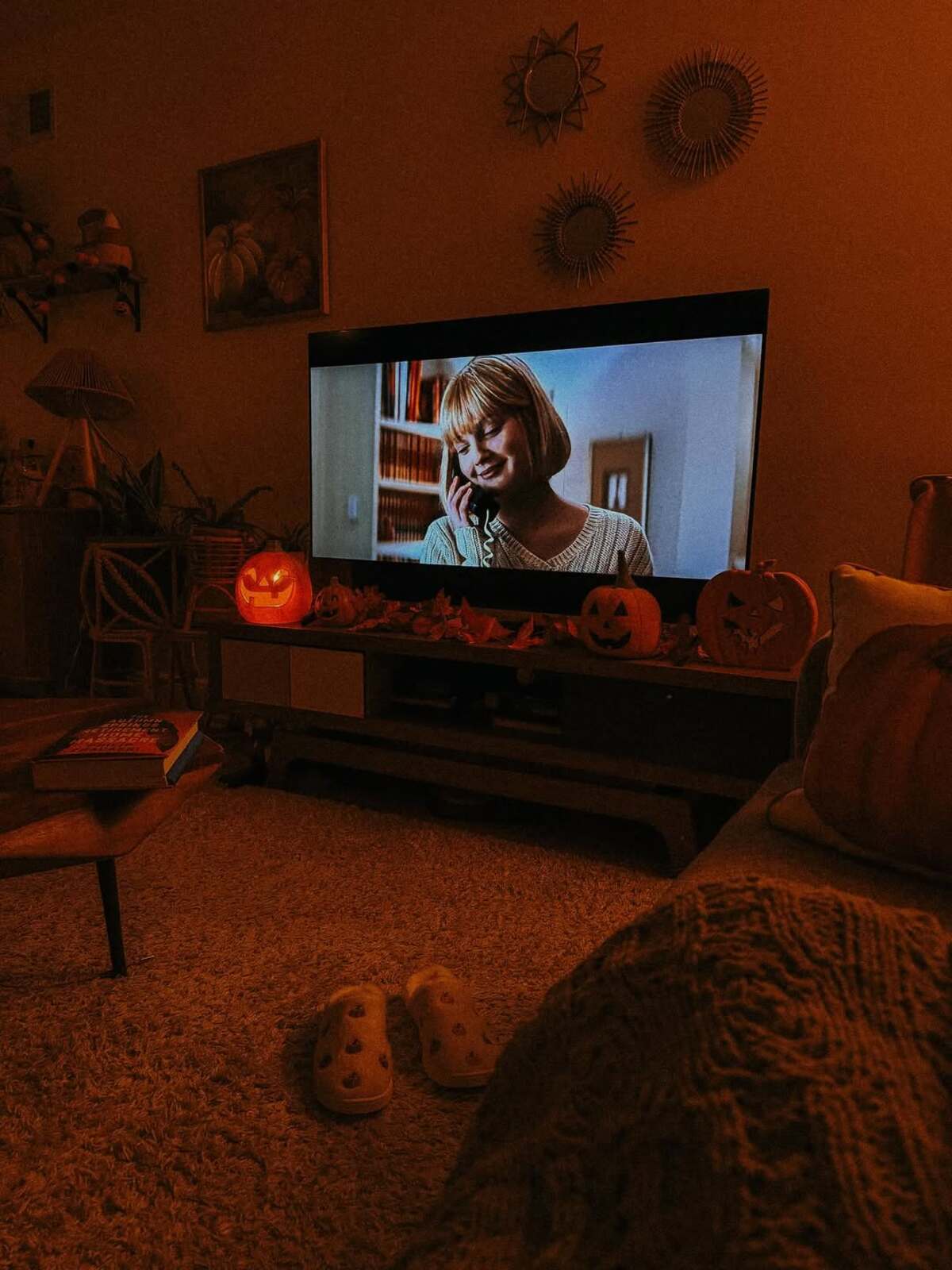 9 najlepszych horrorów Netflixa na Halloween 2025. Zapalisz po nich wszystkie światła