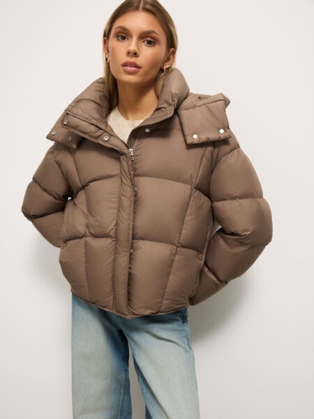 Puchowa kurtka (mohito) – zdjęcie produktowe.
