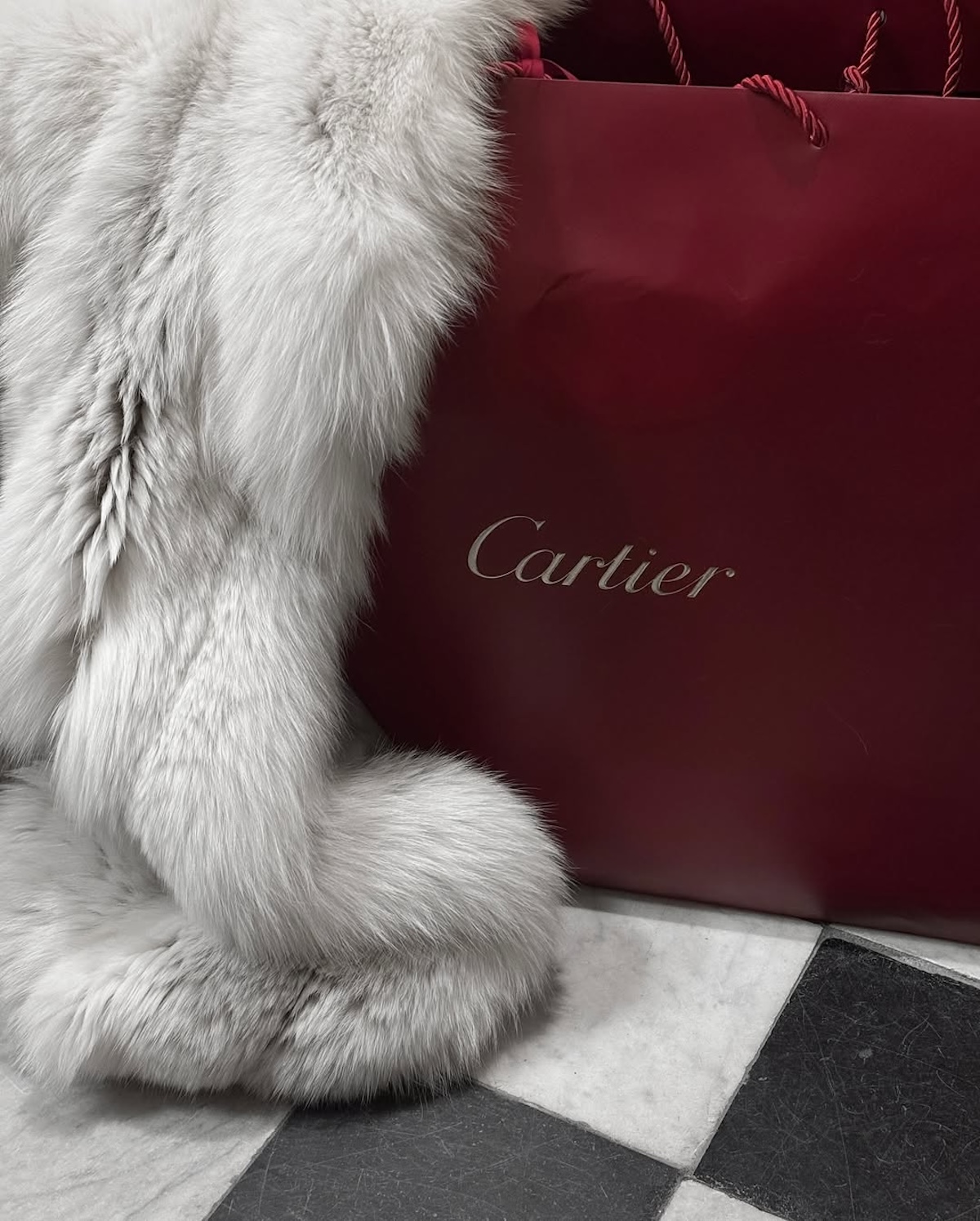 Prezentownik na Mikołajki 2025: eleganckie, przemyślane i ponadczasowe upominki