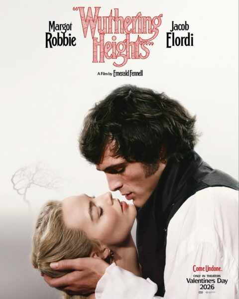 Plakat filmowy "Wuthering Heights" przedstawia Margot Robbie i Jacoba Elordi w intensywnym uścisku, symbolizującym tragiczną miłość Catherine i Heathcliffa. Film w reżyserii Emerald Fennell zaplanowany jest na Walentynki 2026 i jest jedną z najbardziej wyczekiwanych premier 2026 roku.