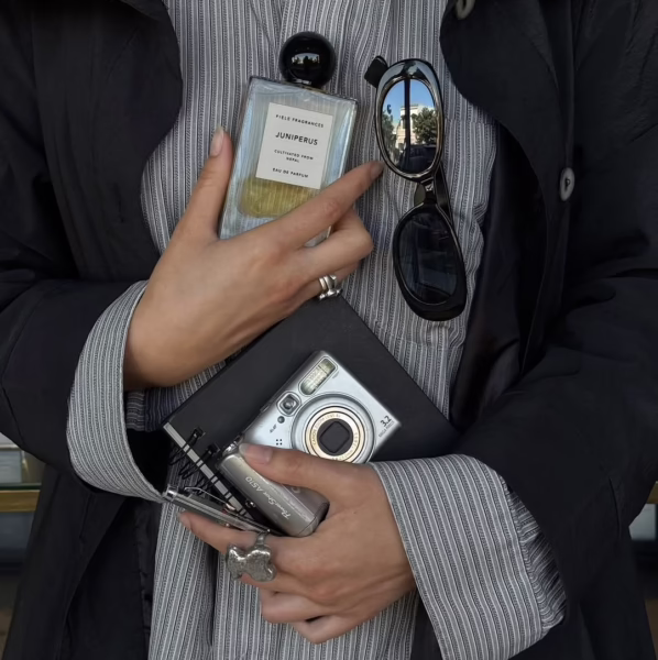 Francuzki już wybrały najlepsze perfumy na 2026 rok. Te trzy zapachy zostają na skórze (i w pamięci)