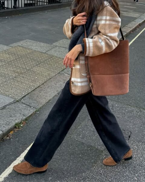 Zamszowe mokasyny 2026 – te&nbsp;modele nosimy nawet zimą. Sprawdź, jak to&nbsp;zrobić stylowo