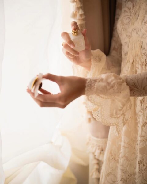 Perfumy pachnące stęchlizną to&nbsp;nowy luksus? Ten trend wywołuje skrajne reakcje