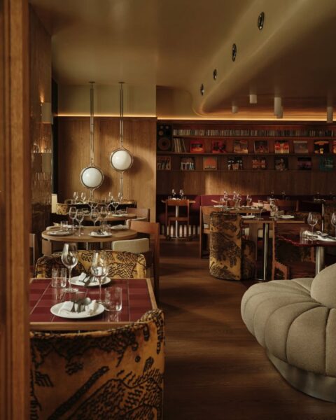 Restauracje w Warszawie, do których zagląda modowa śmietanka towarzyska – 6 miejsc, gdzie naprawdę bywa fashion crowd