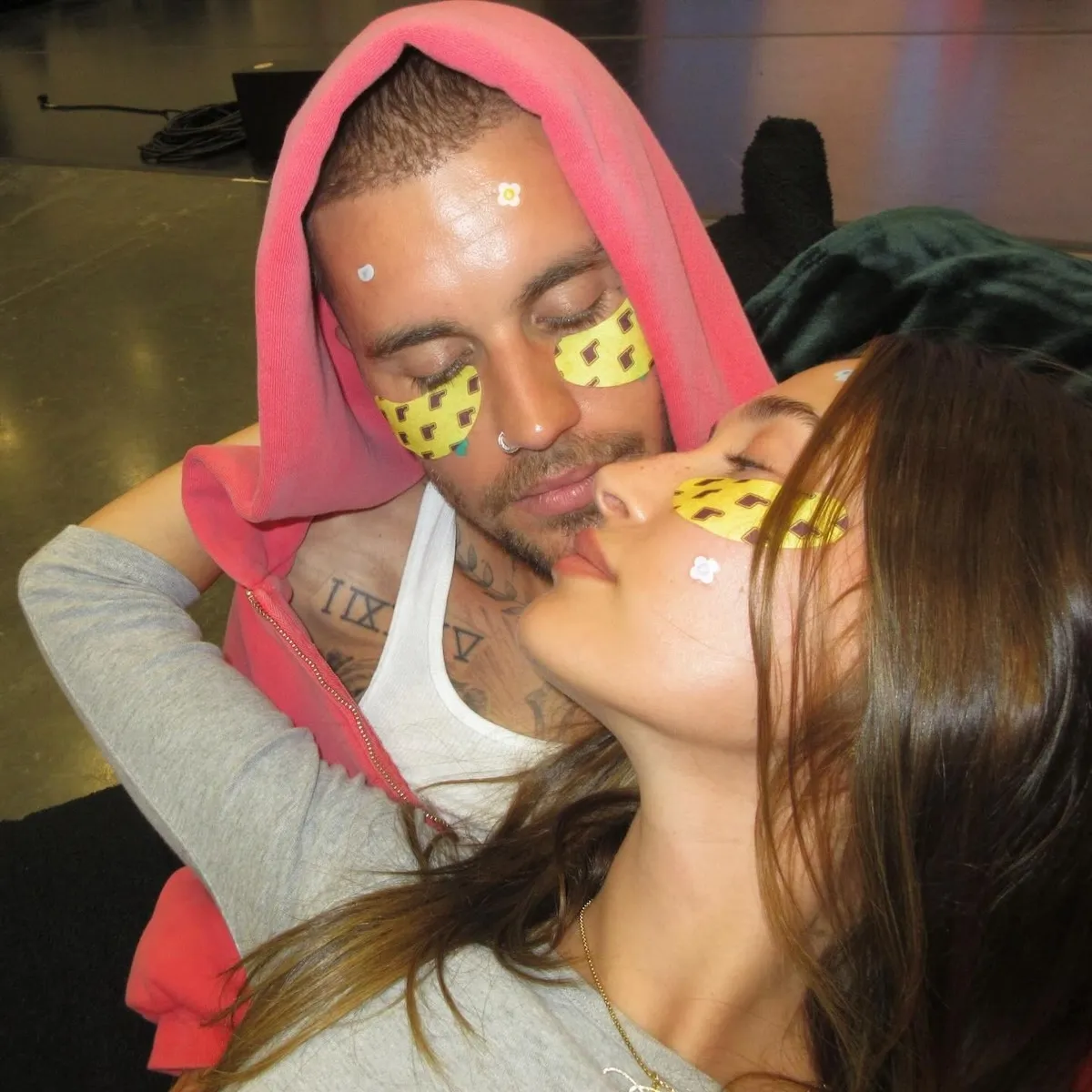 Hailey Bieber łączy siły z mężem i rozbudowuje markę kosmetyczną. Kolejny hit?