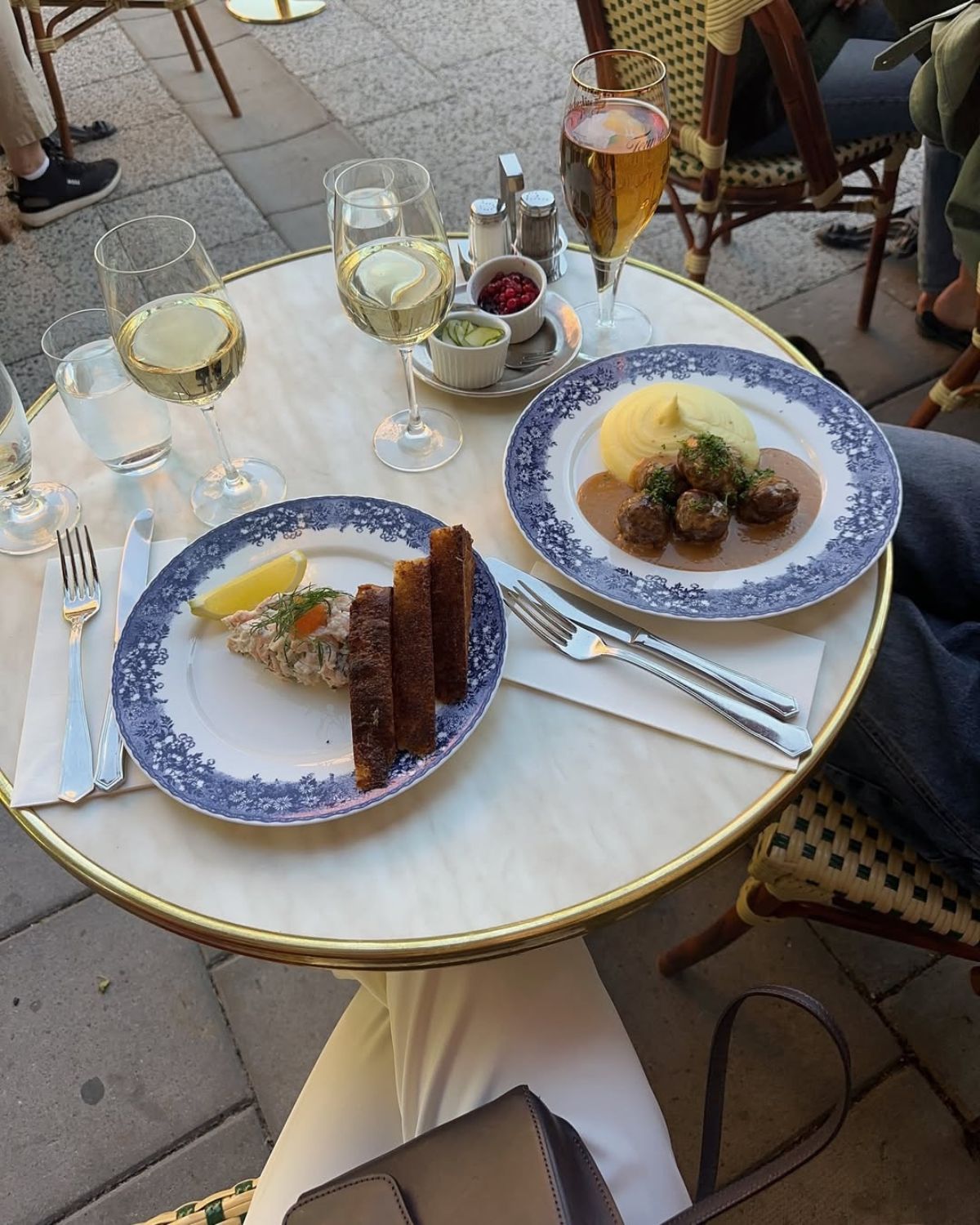Nowe restauracje w Warszawie w maju 2026 – gdzie iść, zanim przyciągną tłumy? 6 adresów