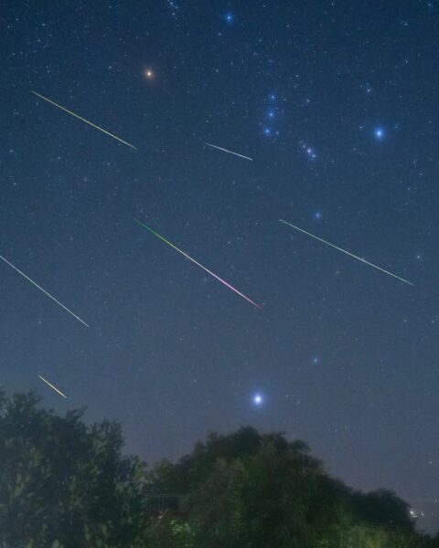 Rój meteorów Eta Akwarydy 2026 – co to jest, kiedy patrzeć w niebo i co na nim zobaczysz?