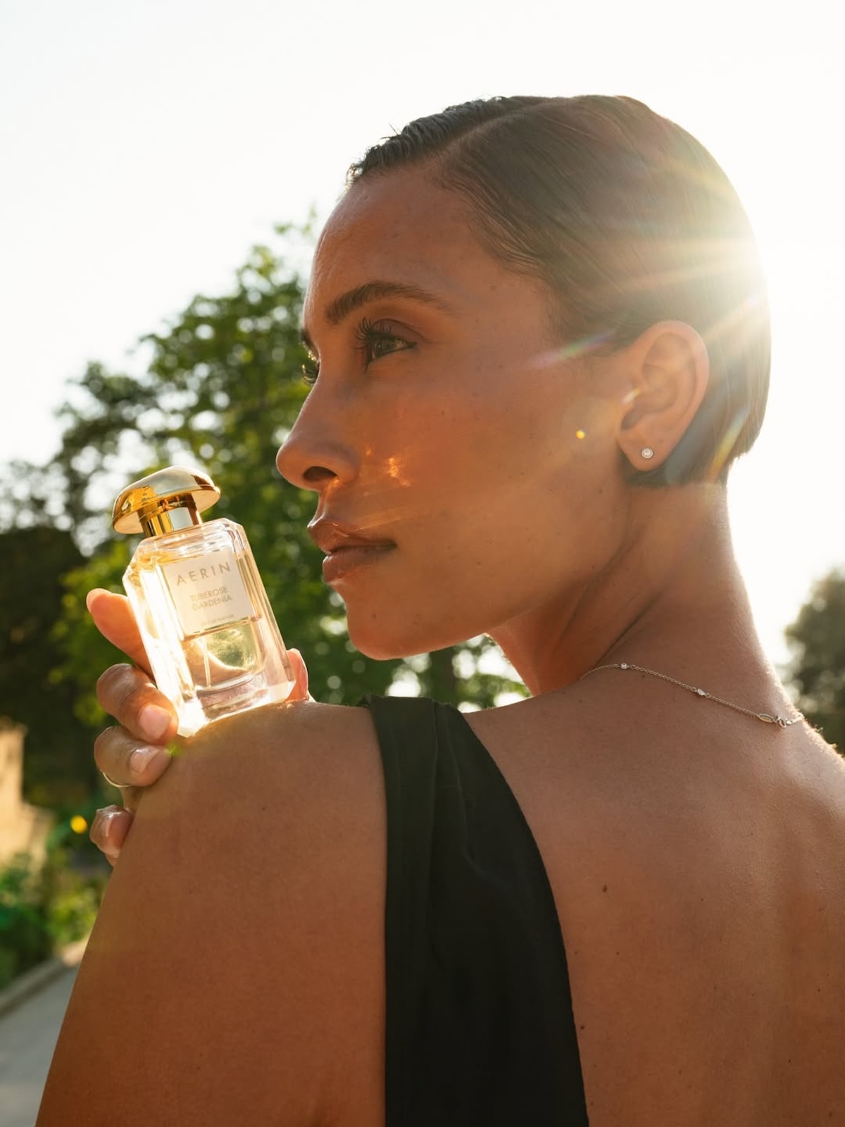 Masz dość nudnych cytrusów? Te grejpfrutowe perfumy to najgorętszy trend na wiosnę 2026